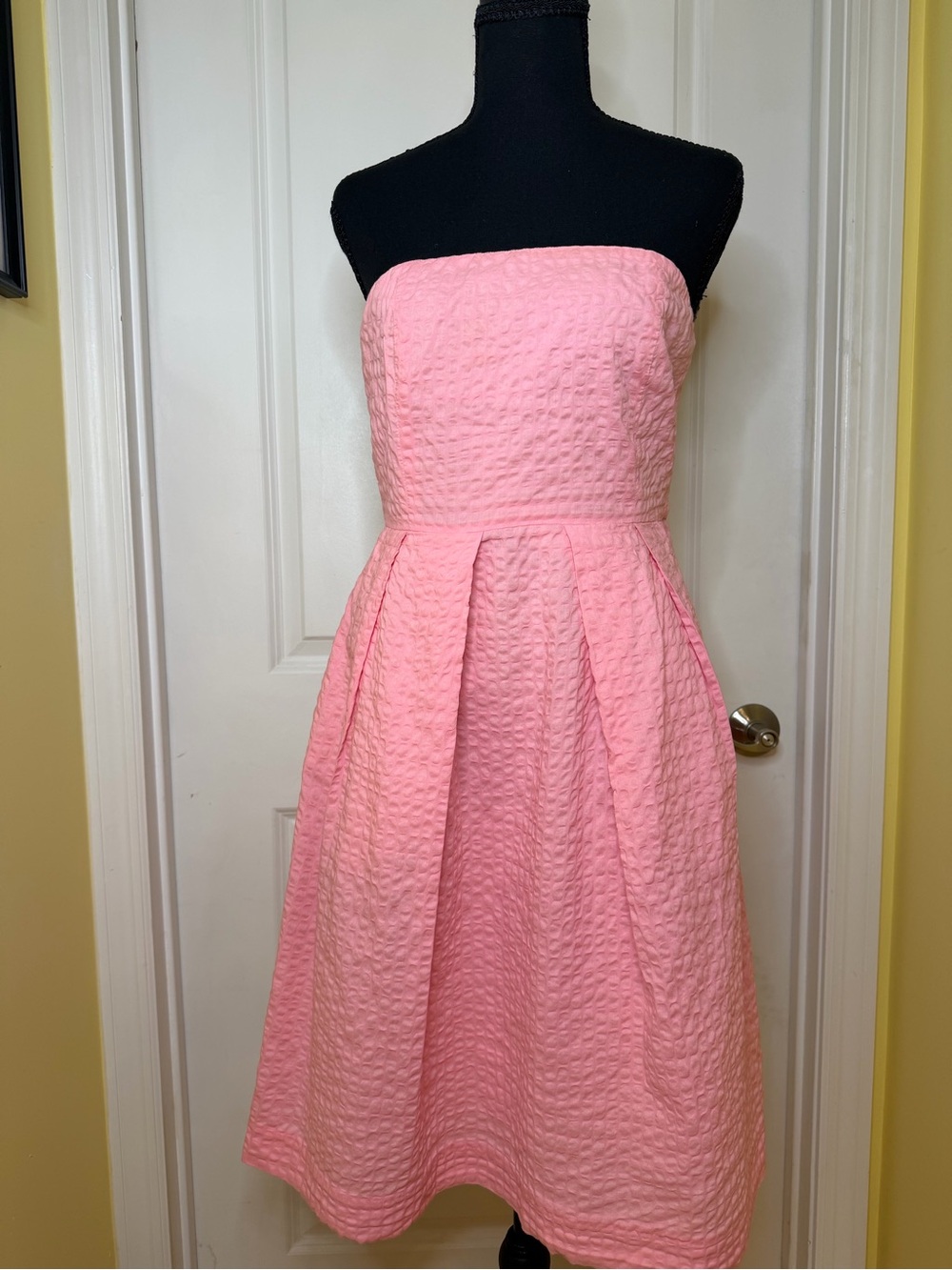 J. Crew Soft Pink Quilted Strapless Dress, size 6